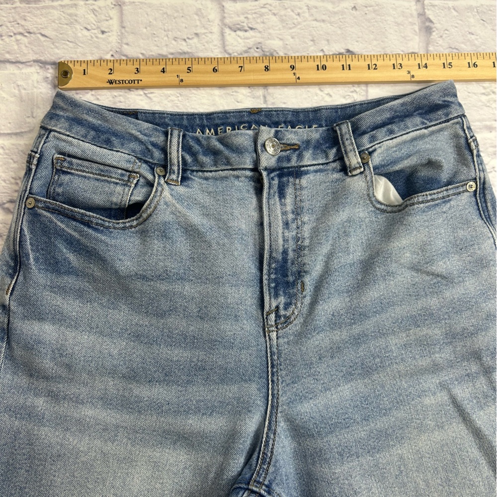 American Eagle Outfitters Curvy Mom Jeans with Stretch. Size 10. - Picture 5 of 9